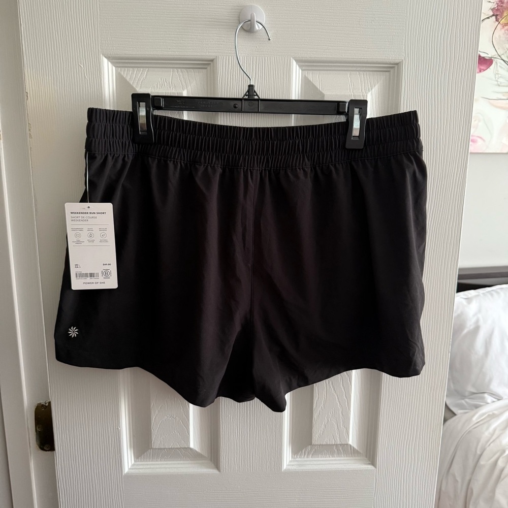 NWT Athleta Weekender Run Short
